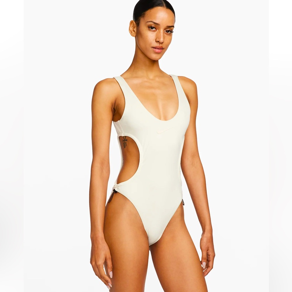 Nike Swim Women's Cut-Out One-Piece Swimsuit sexy sporty size small or medium.